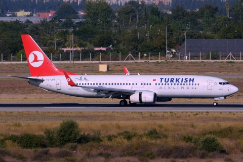 TC-JFE - 737-8F2(WL) - Turkish Airlines - AYT - 26-08-2014