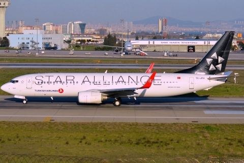 TC-JFH - 737-8F2(WL) - Turkish Airlines - IST - 30-03-2014b
