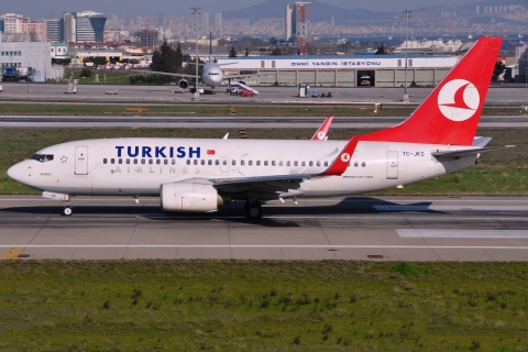 TC-JKO - 737-752(WL) - Turkish Airlines - IST - 30-03-2014