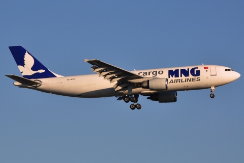 TC-MCE - A300-605RF - MNG Airlines - IST - 31-03-2014