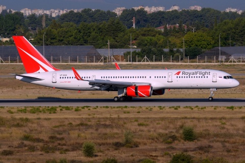 VP-BOO - 757-204(WL) - Royal Flight - AYT - 26-08-2014b