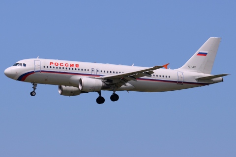 VQ-BDR - A320-214 - Rossiya _ Russian Airlines - FCO - 19-06-2014