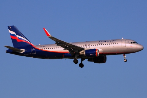 VQ-BSL - A320-214(WL) - Aeroflot _ Russian Airlines - AYT - 25-08-2014