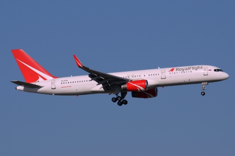 VQ-BTN - 757-256 - Royal Flight - AYT - 22-08-2014