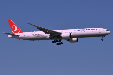 VT-JEN - 777-35R(ER) - Turkish Airlines - IST - 30-03-2014