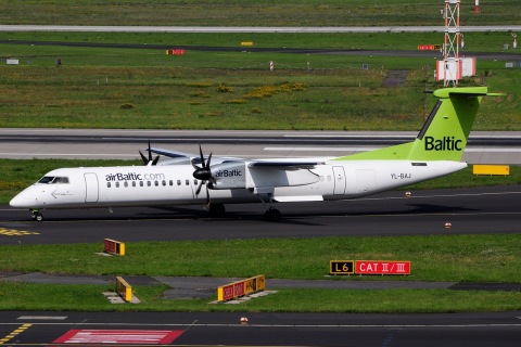 YL-BAJ - DHC-8-402NG - Air Baltic - DUS - 21-08-2014