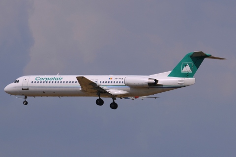 YR-FKA - Fokker 100 - Carpatair - FCO - 19-06-2014