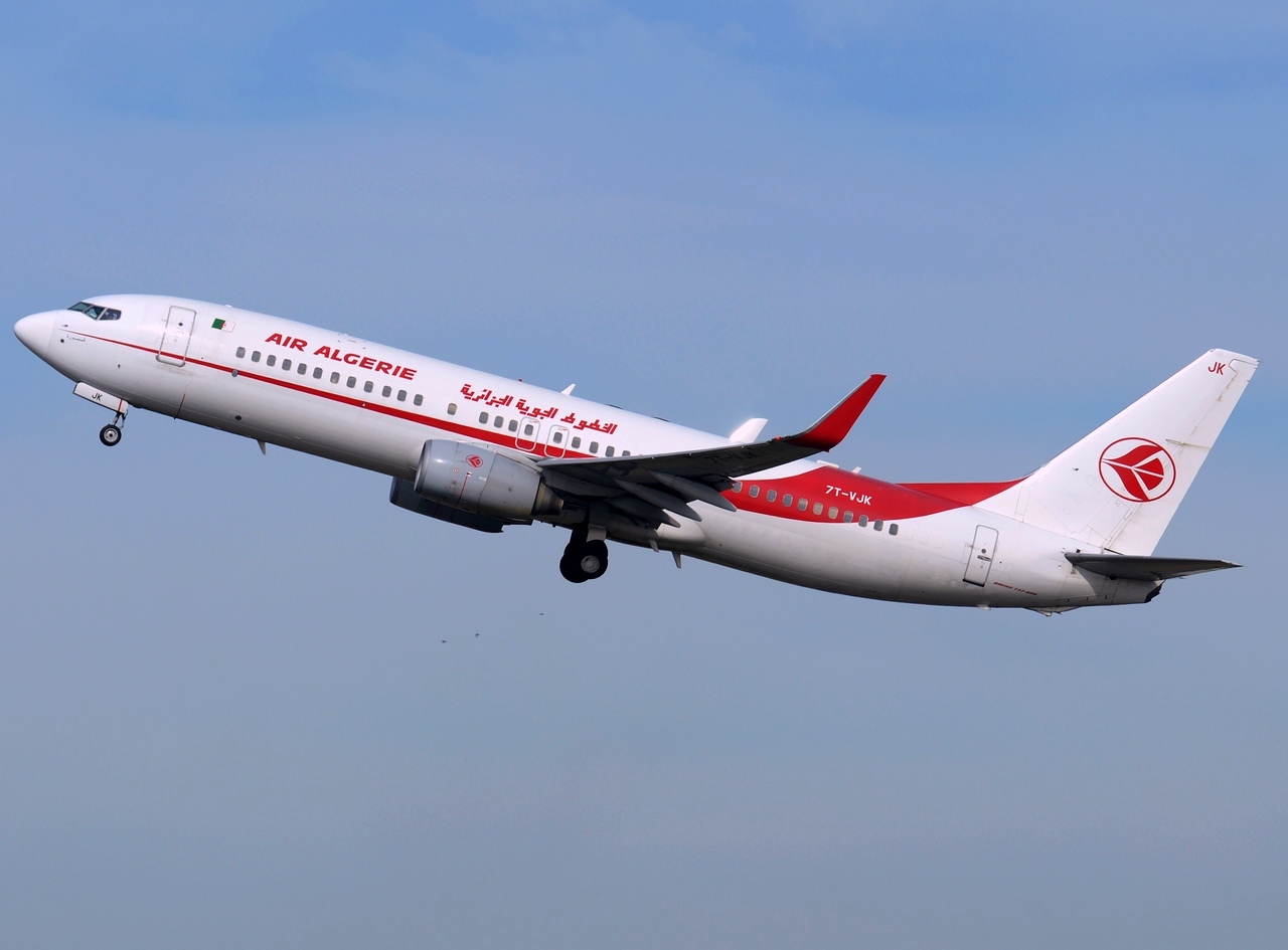 7T-VJK - 737-8D6(WL) - Air Algerie - ORY - 07-03-2015