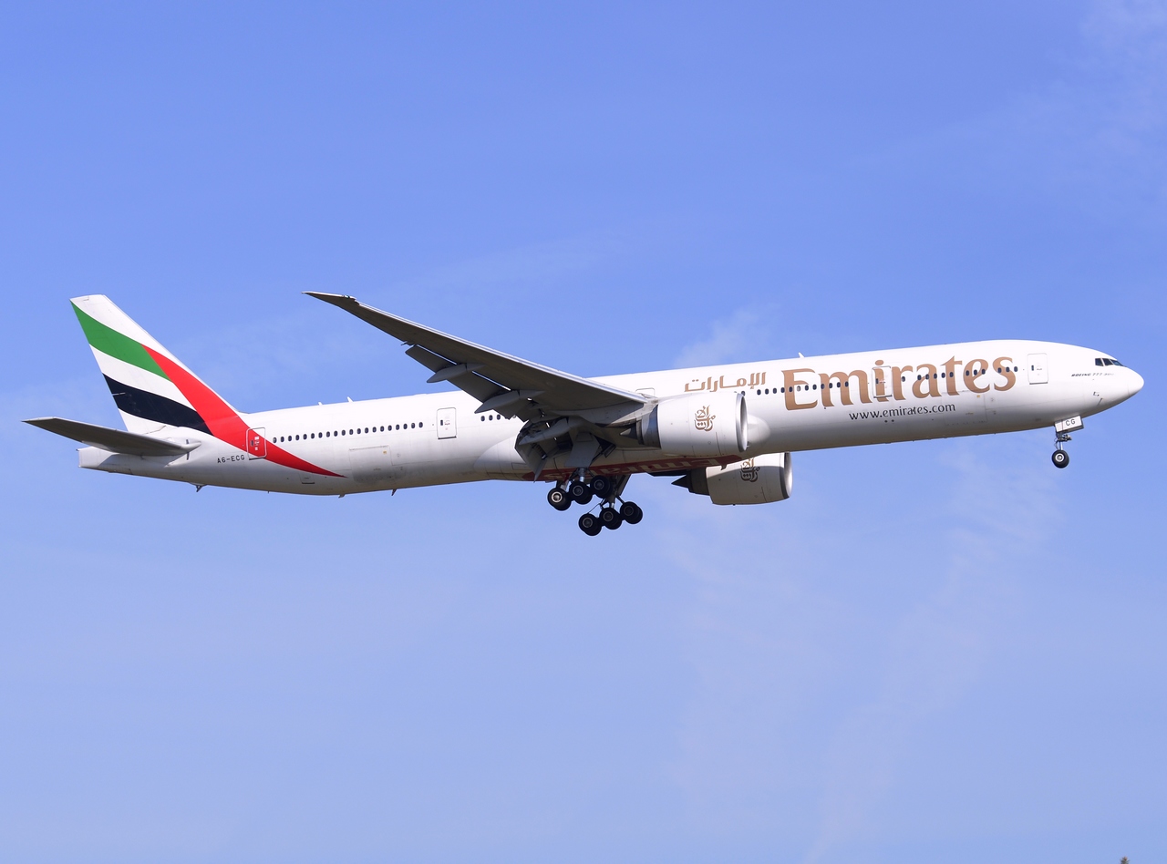 A6-ECG - 777-31H(ER) - Emirates - FRA - 19-04-2015