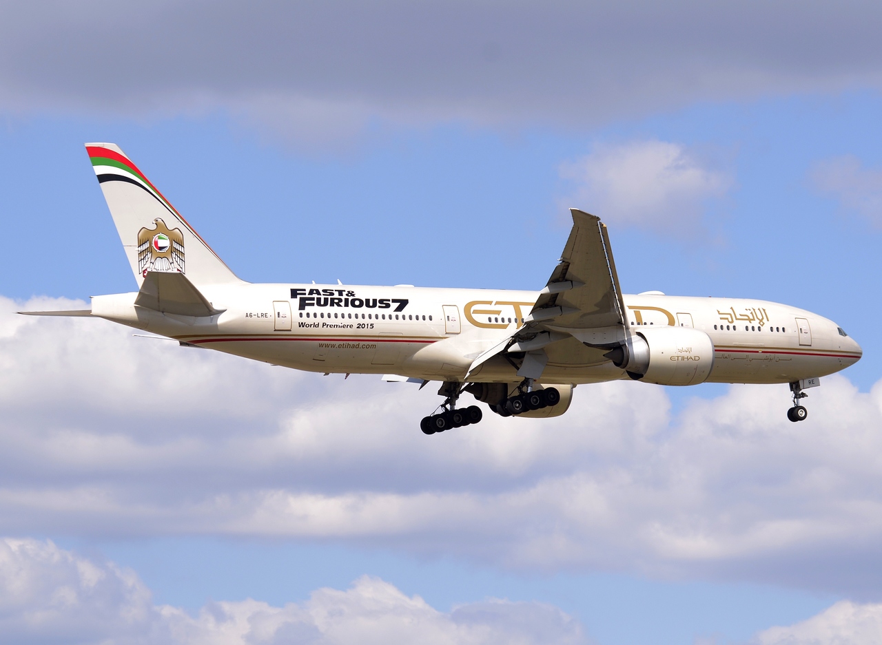 A6-LRE - 777-237(LR) - Etihad Airways - FRA - 18-04-2015