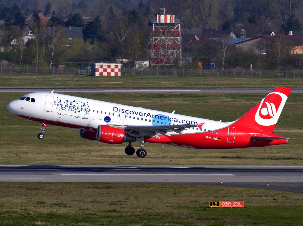 D-ABNB - A320-214 - Air Berlin - DUS - 15-04-2015b