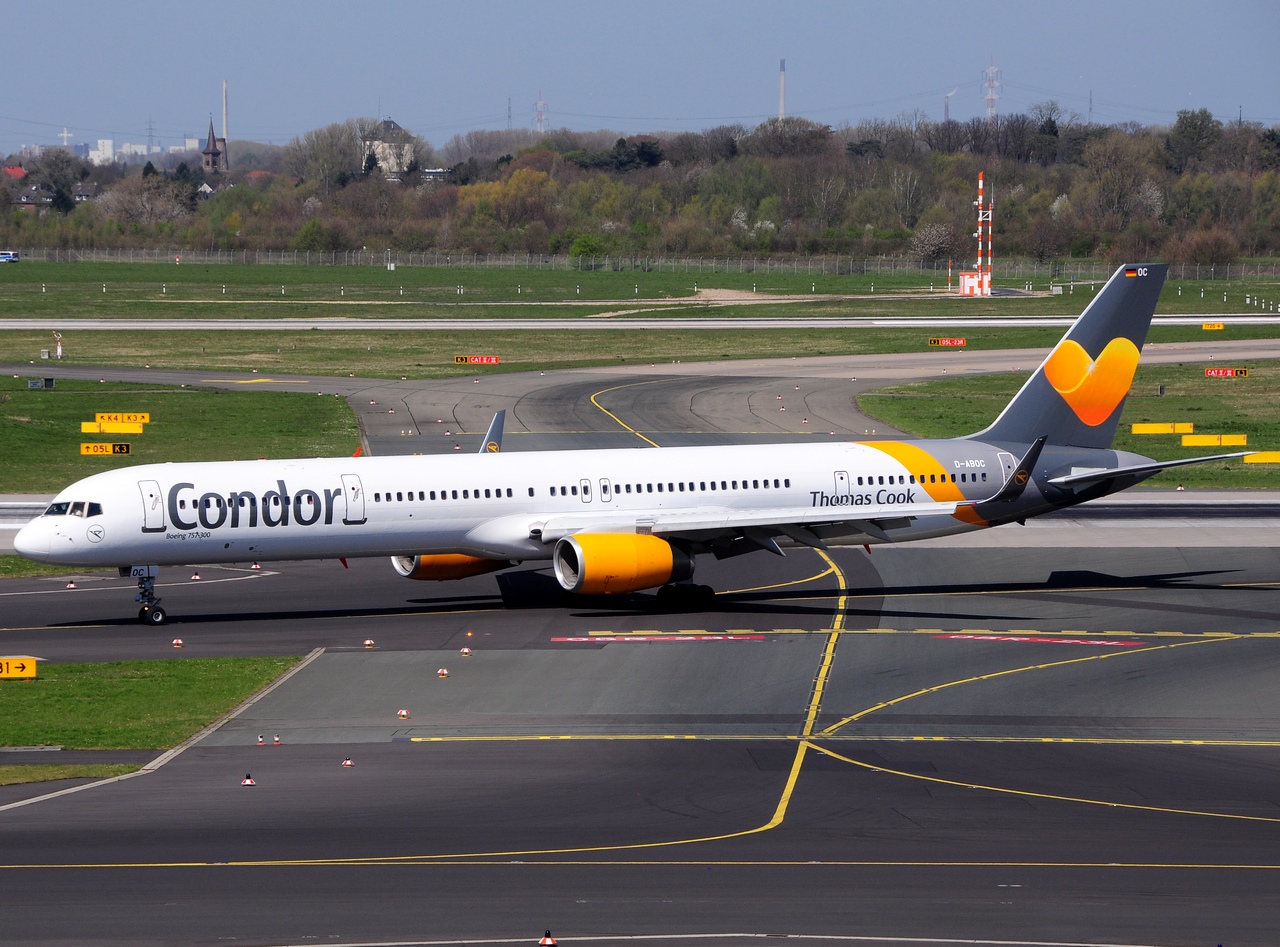 D-ABOC - 757-330(WL) - Condor - DUS - 15-04-2015