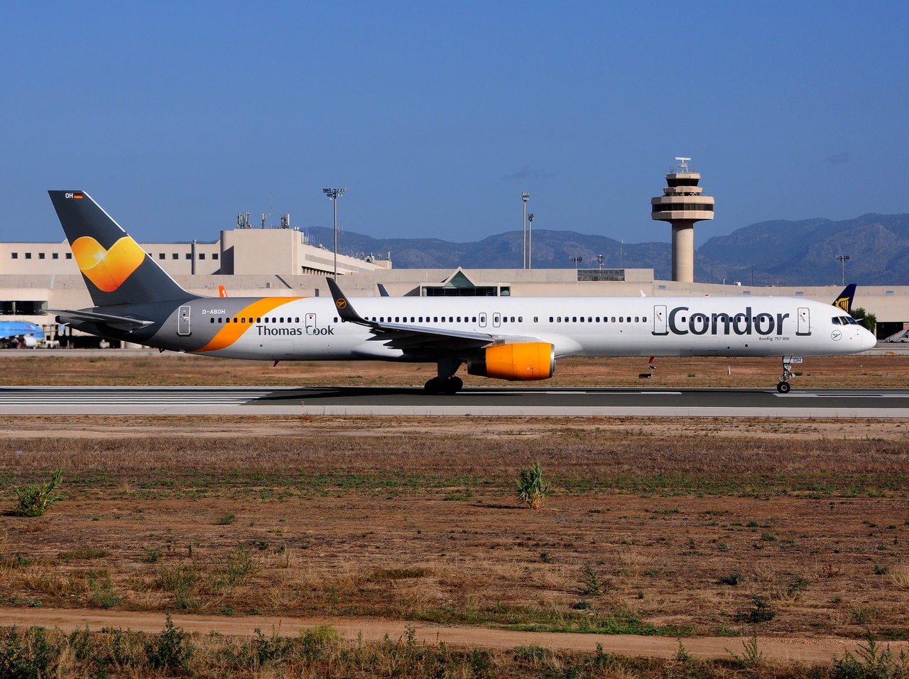 D-ABOH - 757-330(WL) - Condor - PMI - 25-08-2015