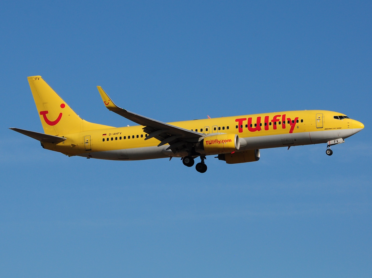 D-AHFV - 737-8K5(WL) - TUIfly - PMI - 24-08-2015