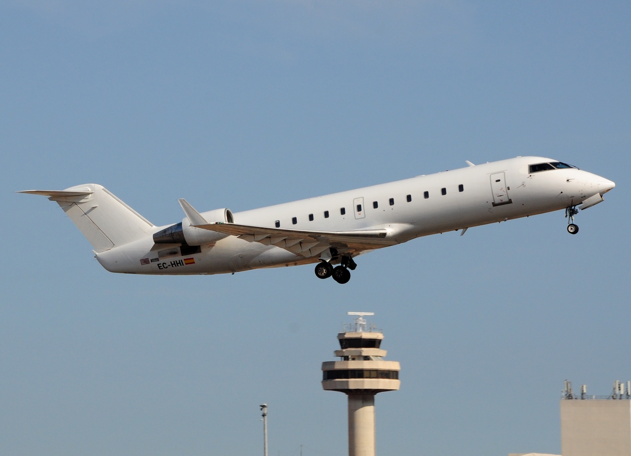 EC-HHI - CRJ-200ER - Air Nostrum - PMI - 21-08-2015