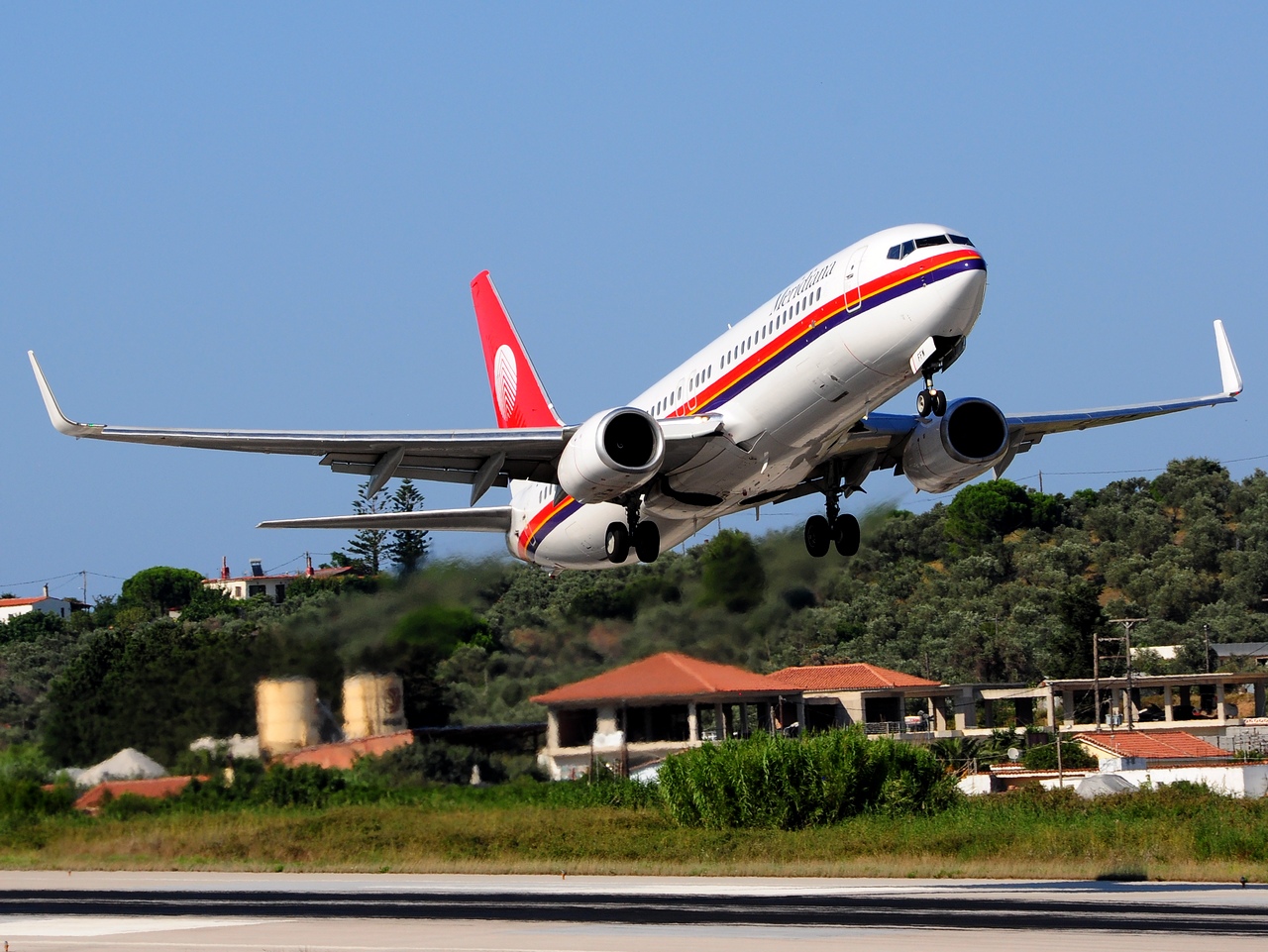 EI-FFW - 737-85F(WL) - Meridiana - JSI - 24-07-2015b