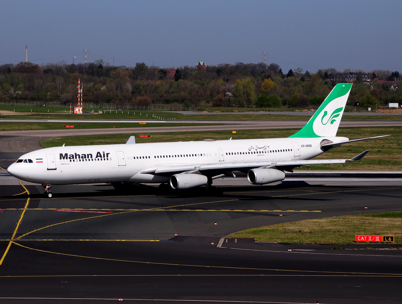 EP-MMB - A340-311 - Mahan Airlines - DUS - 15-04-2015