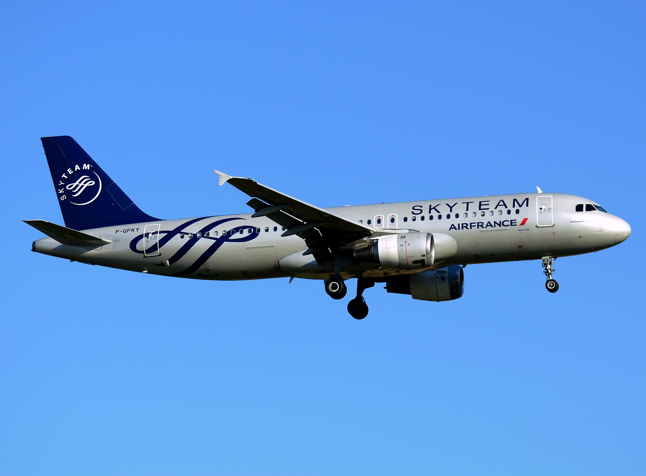 F-GFKY - A320-211 - Air France - BCN - 28-06-2015