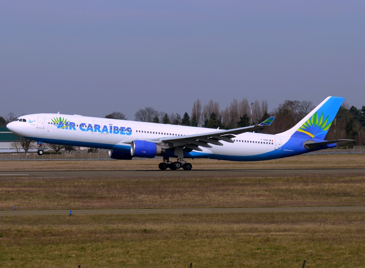 F-OONE - A330-323 - Air Caraibes - ORY - 07-03-2015