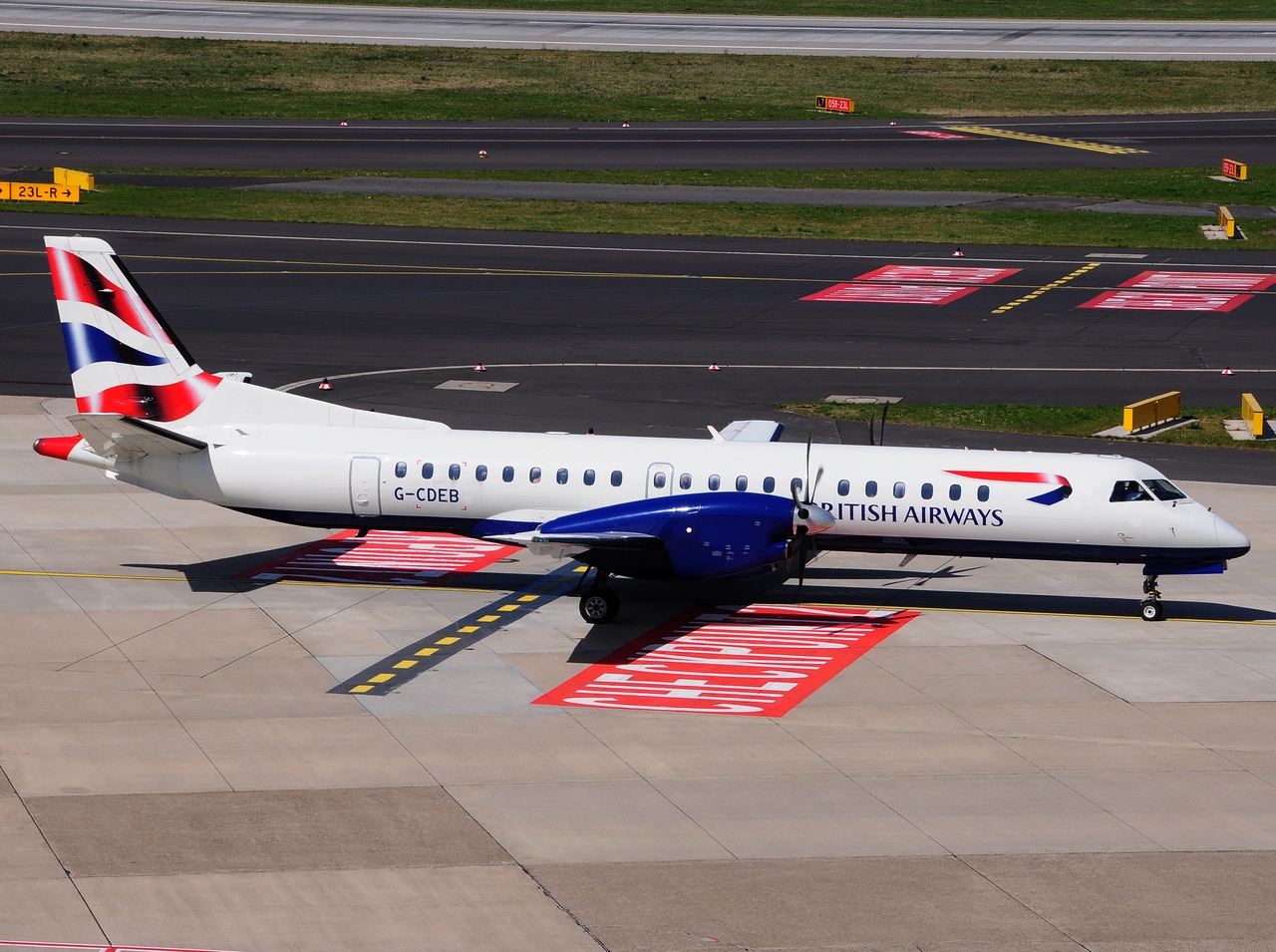 G-CDEB - Saab 2000 - BA Cityflyer - DUS - 15-04-2015b