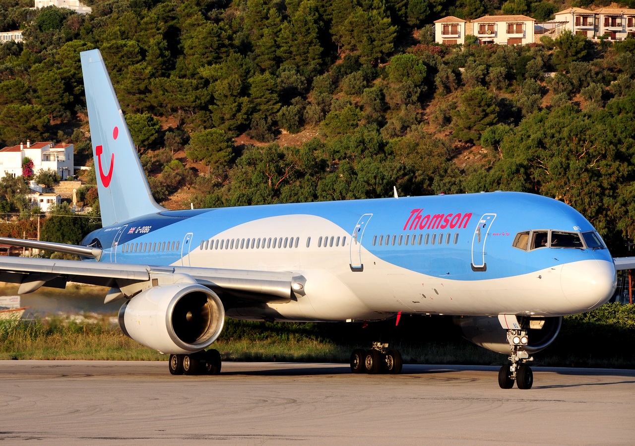 G-OOBG - 757-236(WL) - Thomson Airways - JSI - 24-07-2015d