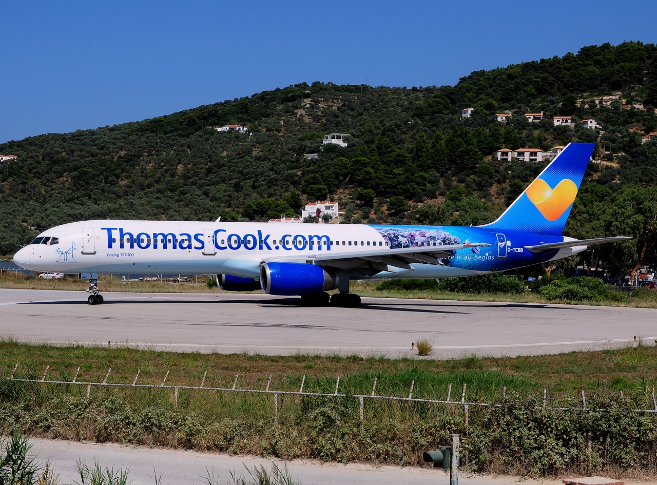 G-TCBB - 757-236 - Thomas Cook Airlines - JSI - 24-07-2015d