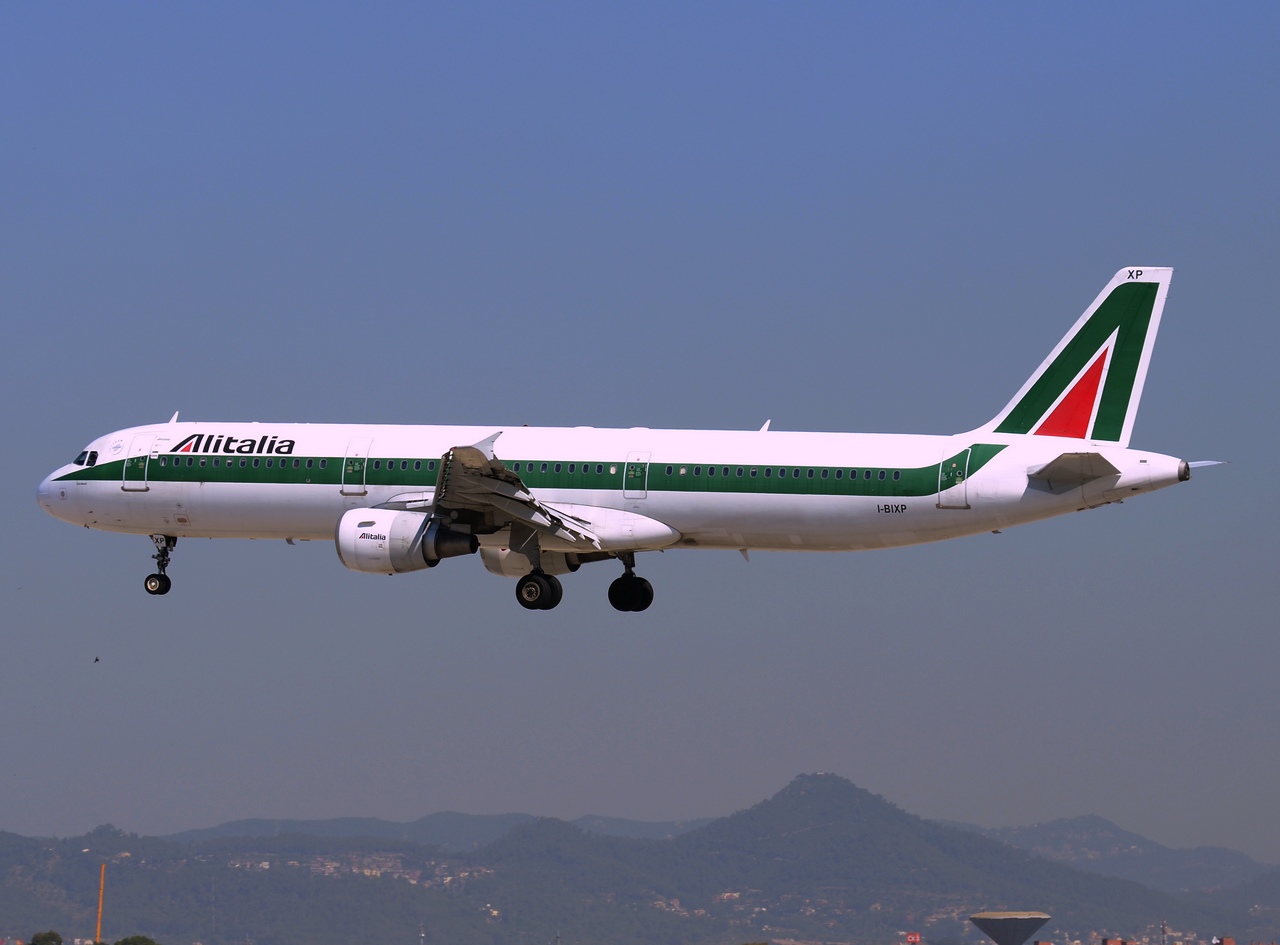 I-BIXP - A321-112 - Alitalia - BCN - 29-06-2015