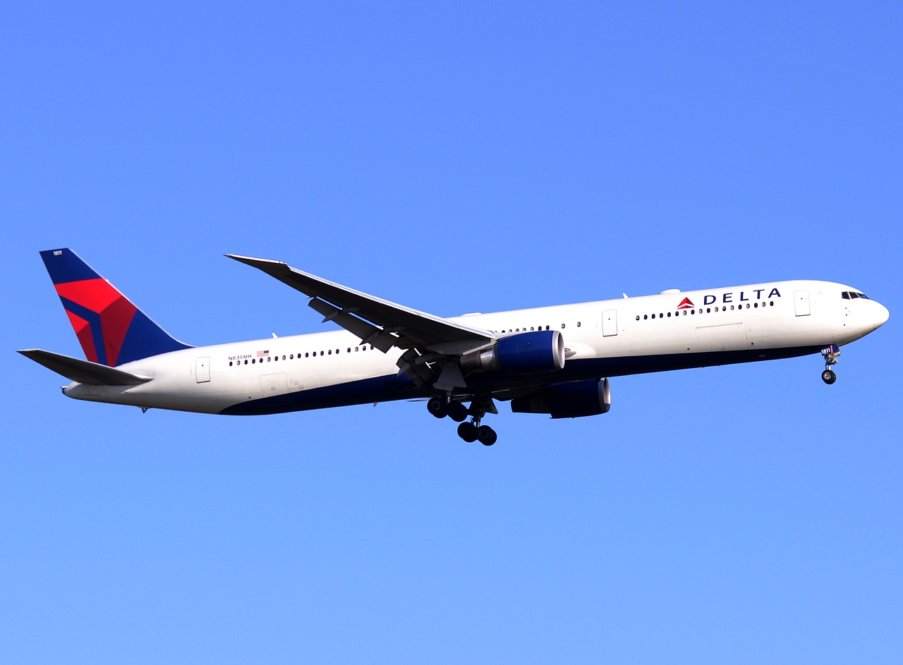 N835MH - 767-432(ER) - Delta Air Lines - FRA - 18-04-2015