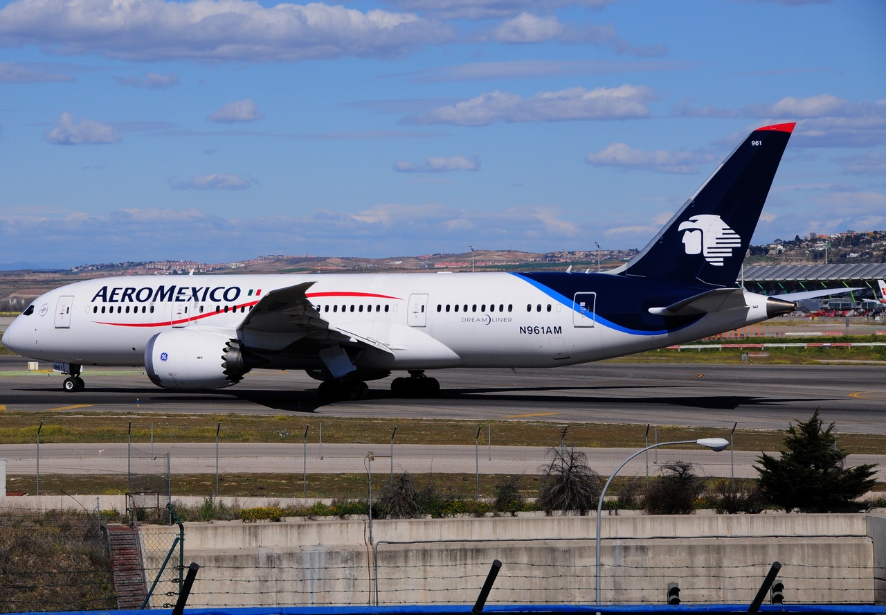 N961AM - 787-8 Dreamliner - Aeromexico - MAD - 14-03-2015b