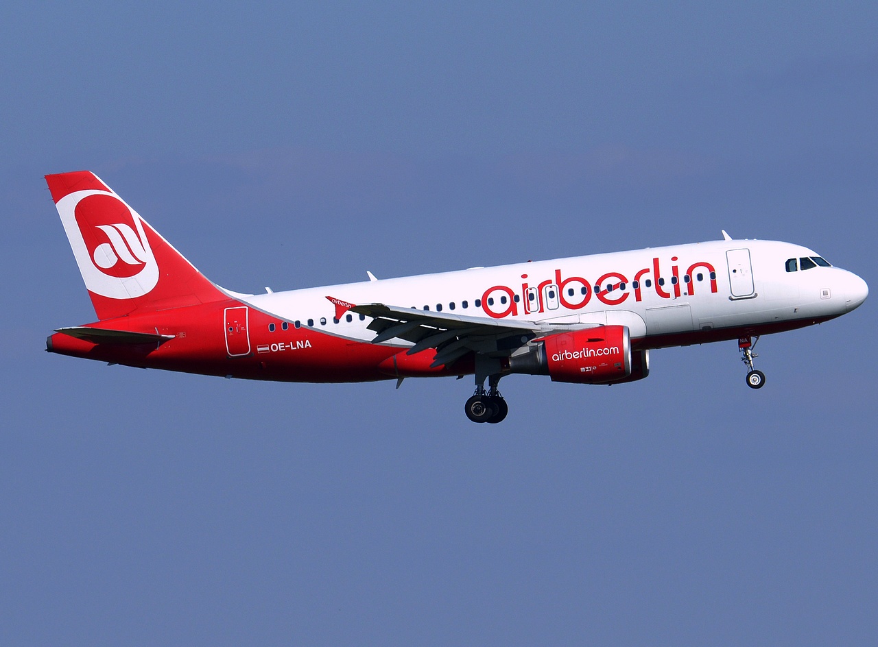 OE-LNA - A319-112 - Air Berlin - VIE - 01-10-2015