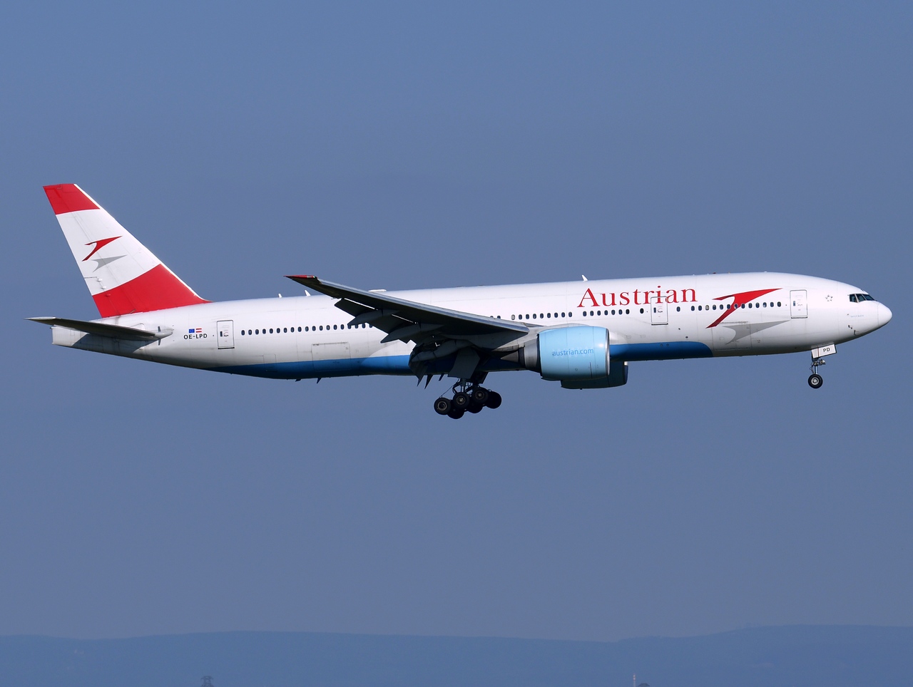 OE-LPD - 777-2Z9(ER) - Austrian Airlines - VIE - 01-10-2015