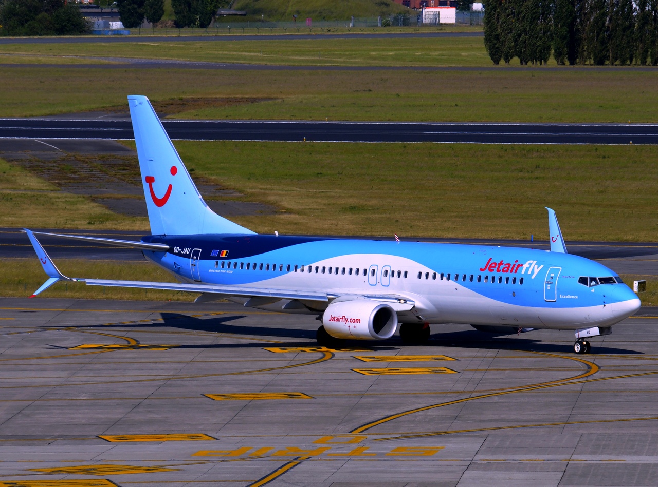 OO-JAU - 737-8K5(WL) - JetairFly - BRU - 07-06-2015