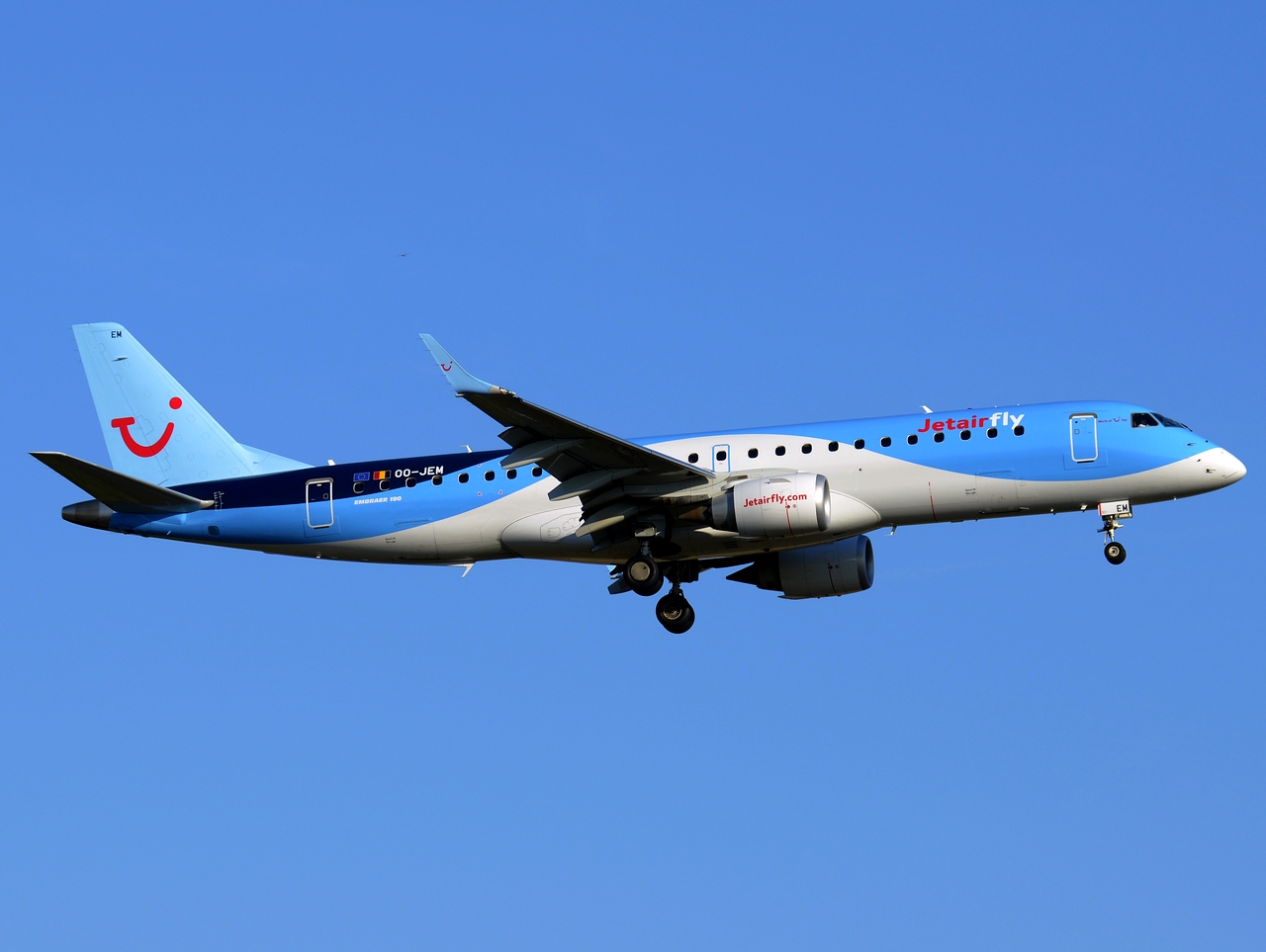 OO-JEM - ERJ-190STD (ERJ-190-100) - JetairFly - BCN - 28-06-2015