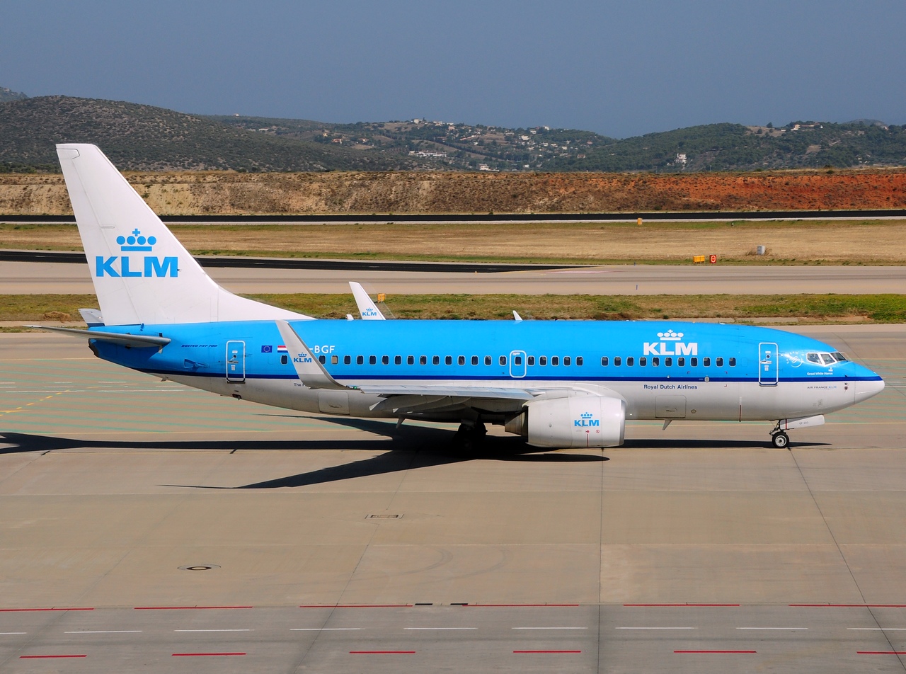 PH-BGF - 737-7K2(WL) - KLM Royal Dutch Airlines - ATH - 23-07-2015