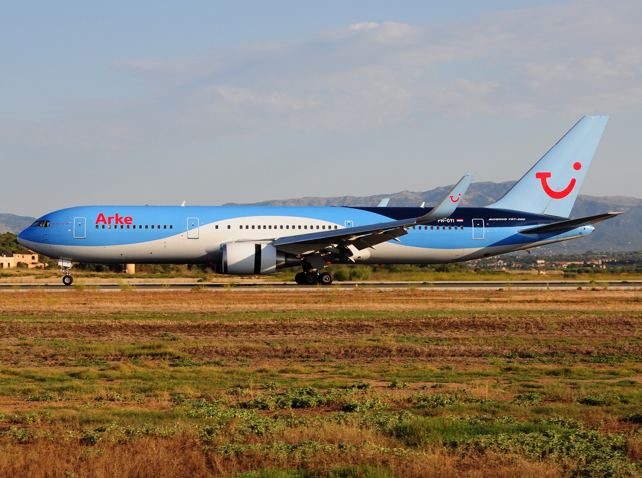 PH-OYI - 767-304(ER)(WL) - Arke - PMI - 22-08-2015