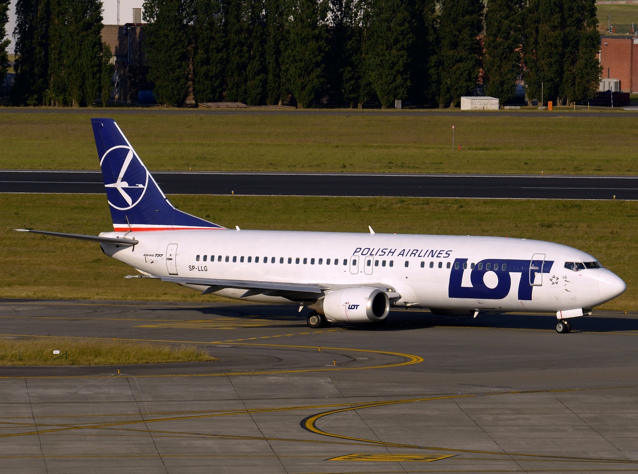 SP-LLG - 737-45D - LOT _ Polish Airlines - BRU - 08-06-2015