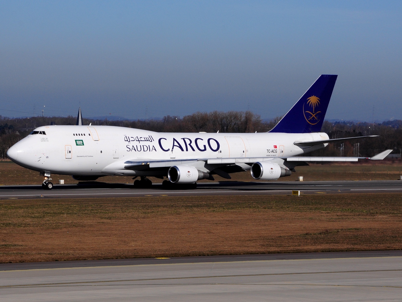 TC-ACG - 747-481 - Saudi Arabian Airlines - LGG - 08-03-2015c