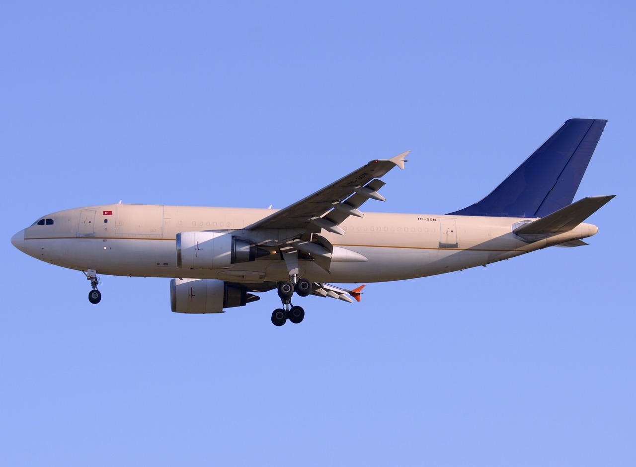 TC-SGM - A310-308 - ULS Airlines Cargo - FRA - 18-04-2015