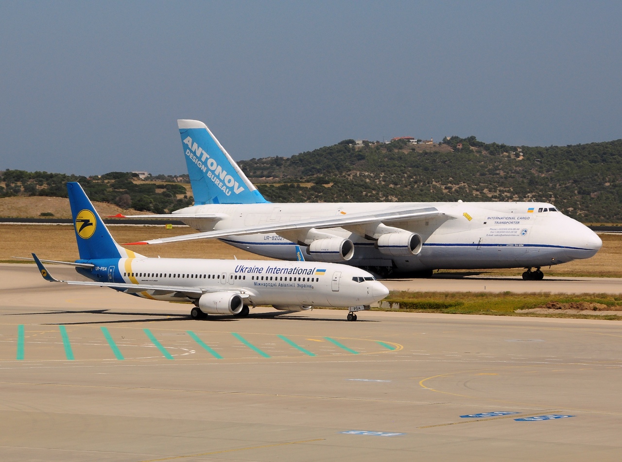 UR-PSA - 737-8HX(WL) - Ukraine International Airlines - ATH - 23-07-2015