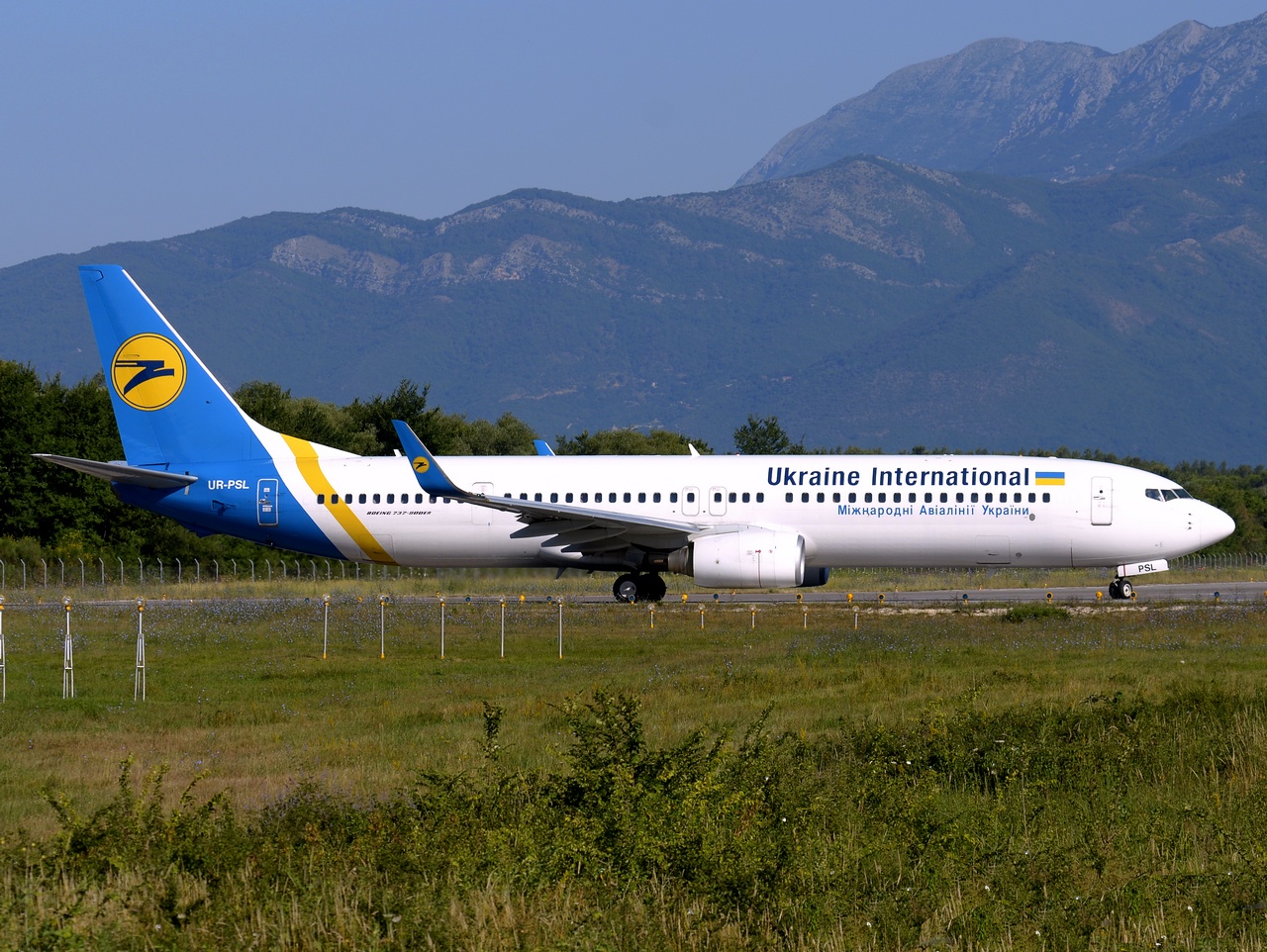 UR-PSL - 737-94X(ER)(WL) - Ukraine International Airlines - TIV - 12-07-2015b