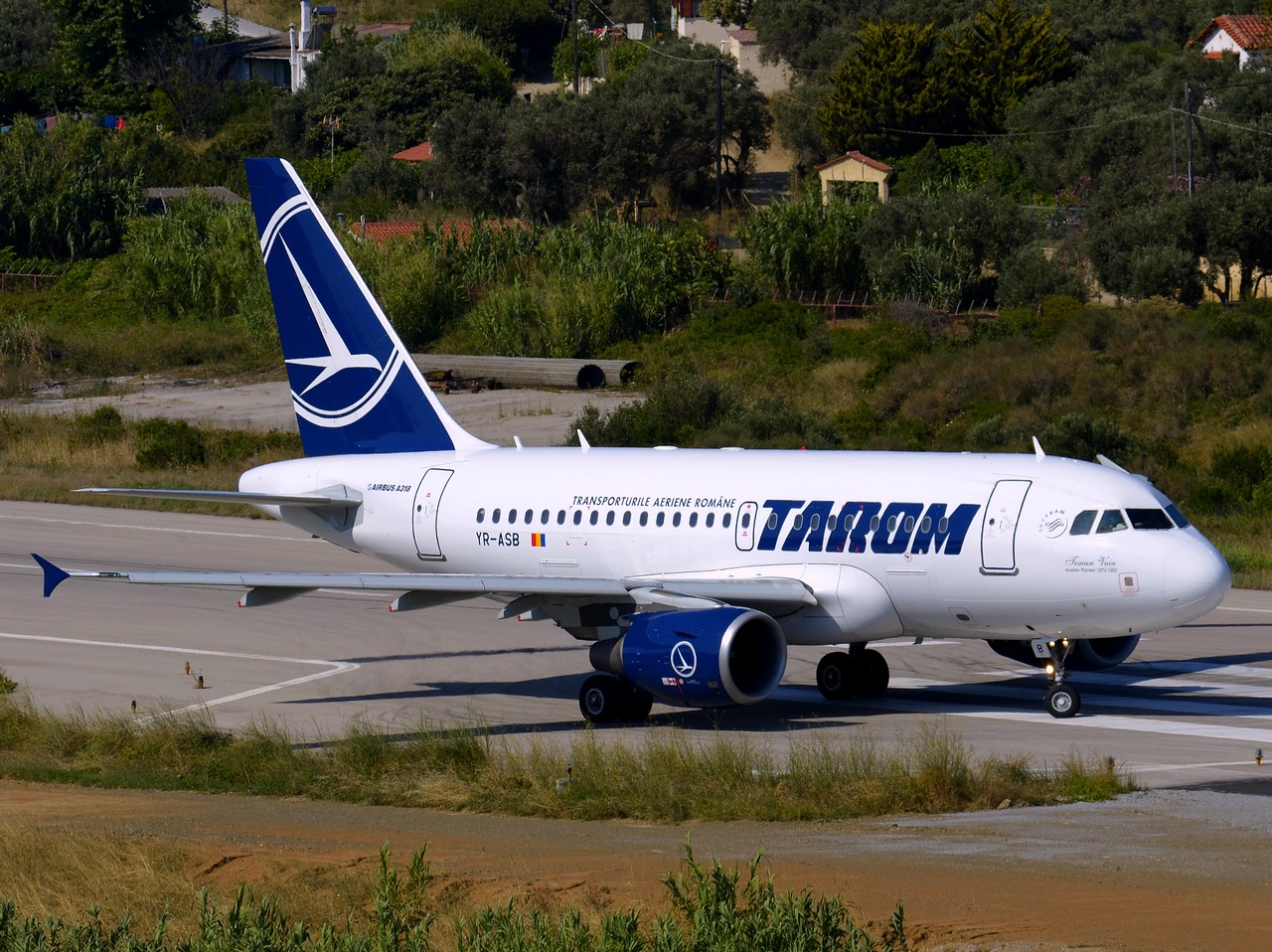 YR-ASB - A318-111 - Tarom - JSI - 25-07-2015