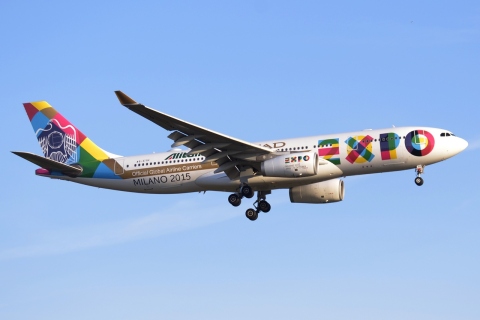 A6-EYH - A330-243 - Etihad Airways - FRA - 19-04-2015