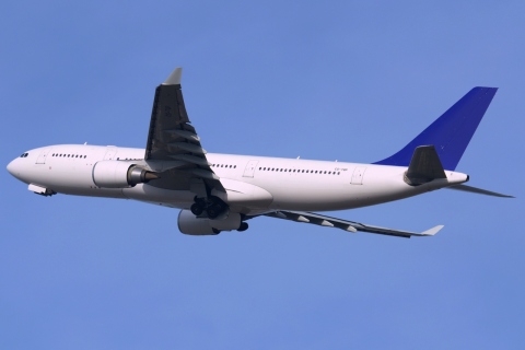 CS-TQP - A330-202 - Hi Fly - ORY - 07-03-2015