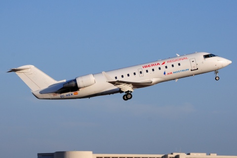 EC-HEK - CRJ-200ER - Iberia Regional - PMI - 23-08-2015