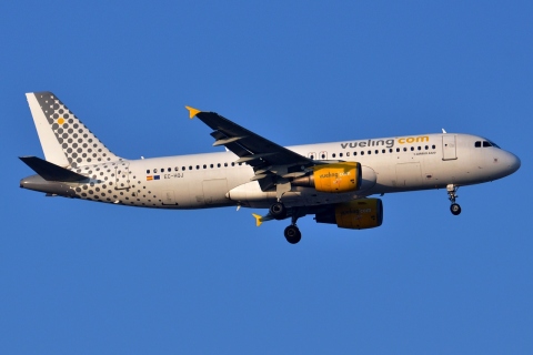 EC-HQJ - A320-214 - Vueling - MAD - 16-03-2015