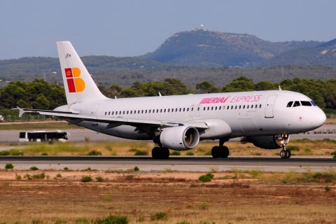 EC-JFH - A320-214 - Iberia Express - PMI - 22-08-2015