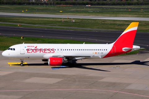 EC-JSK - A320-214 - Iberia Express - DUS - 15-04-2015