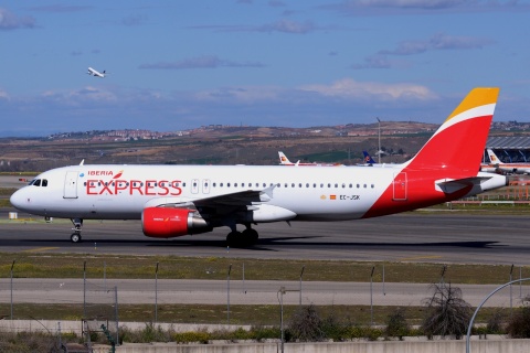 EC-JSK - A320-214 - Iberia Express - MAD - 14-03-2015