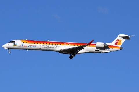 EC-JTT - CRJ-900ER - Iberia Express - MAD - 13-04-2015