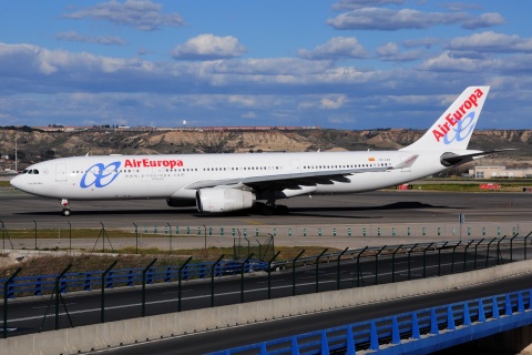 EC-LXA - A330-343 - Air Europa - MAD - 14-03-2015
